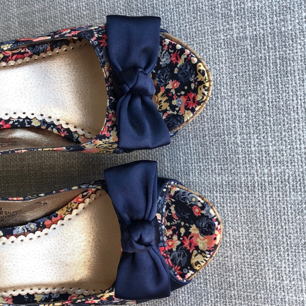 Rampage heels in size 6 - Picture 3 of 6